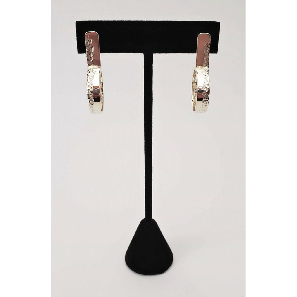 Delicate small hooped Earrings