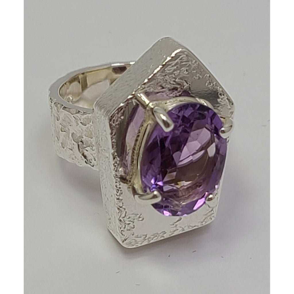 Elongated Pentagon Amethyst Ring