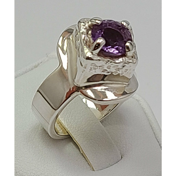 Circular Amethyst embedded in Sterling Silver Ring