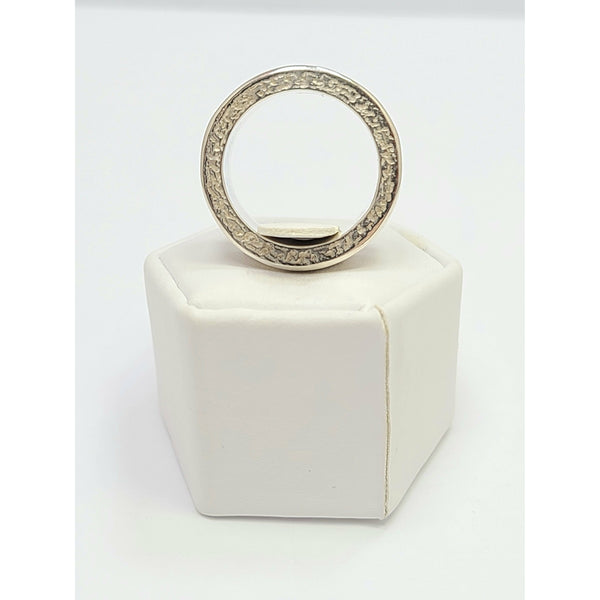 Channel textured Ring