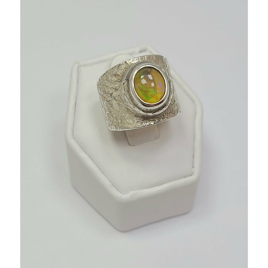 Wide to thin Opal Ring